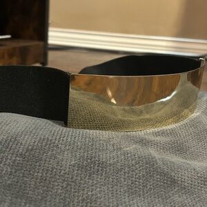 Elegant Gold and Black Women's Belt